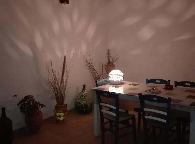 Casa Vacanze Casetta Manila 아파트 *